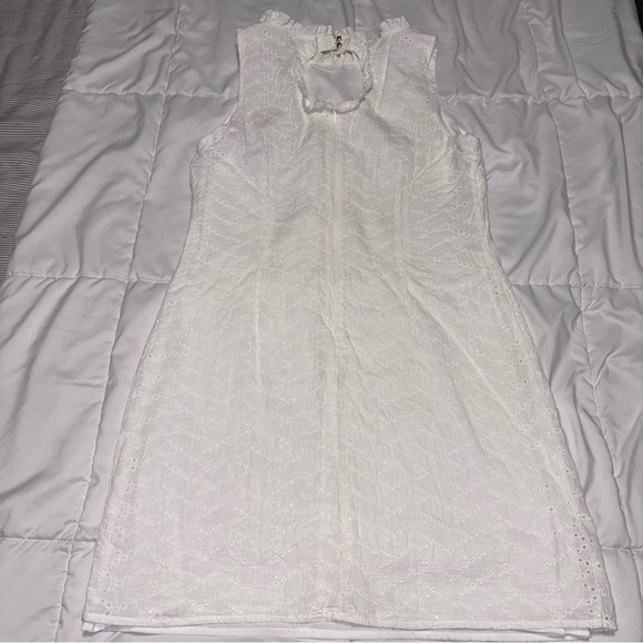Sail to Sable White Eyelet Sleeveless Dress Size Medium - Picture 5 of 9